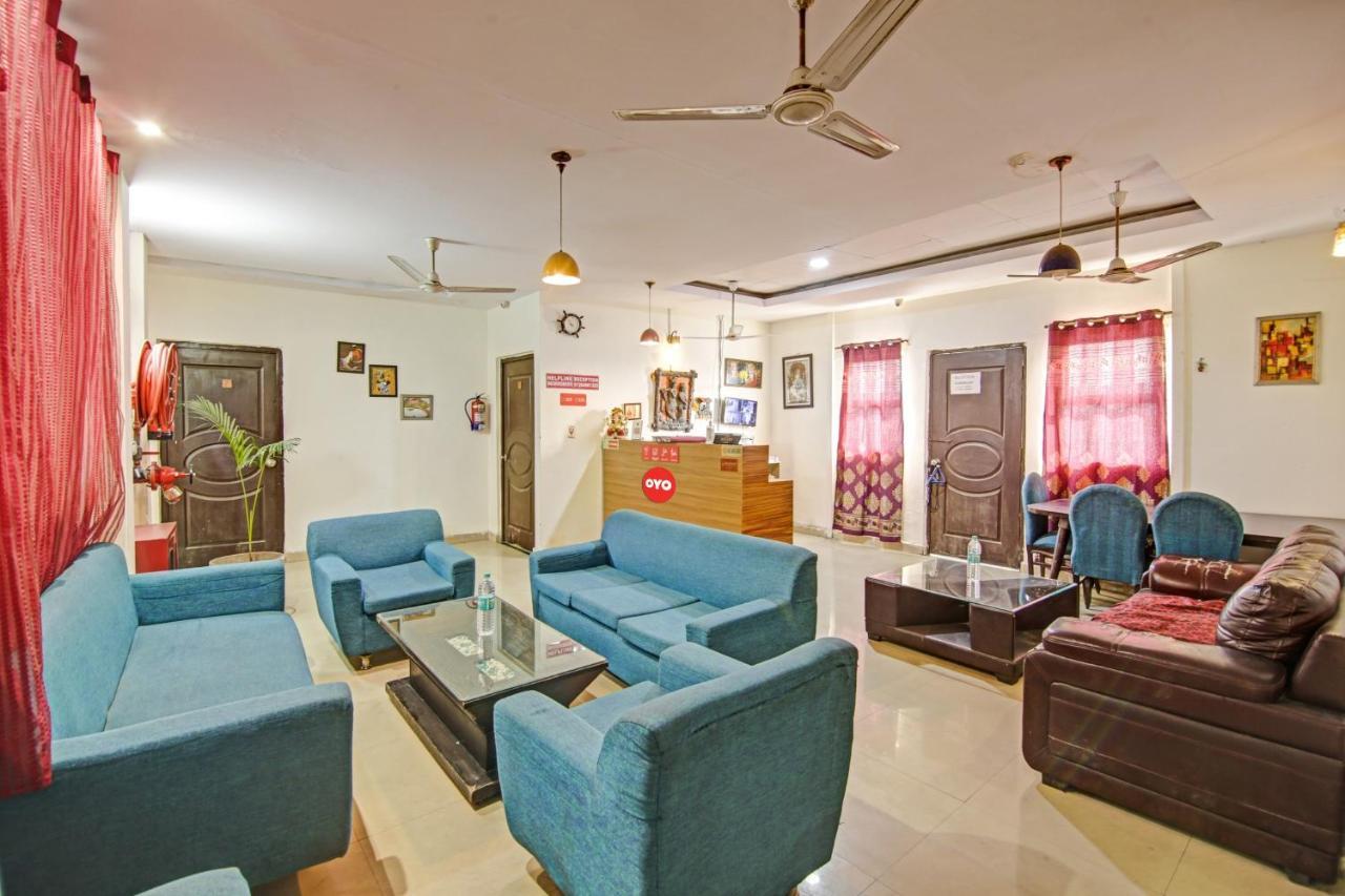 Hotel O Glorious Stayz Noida Exterior foto