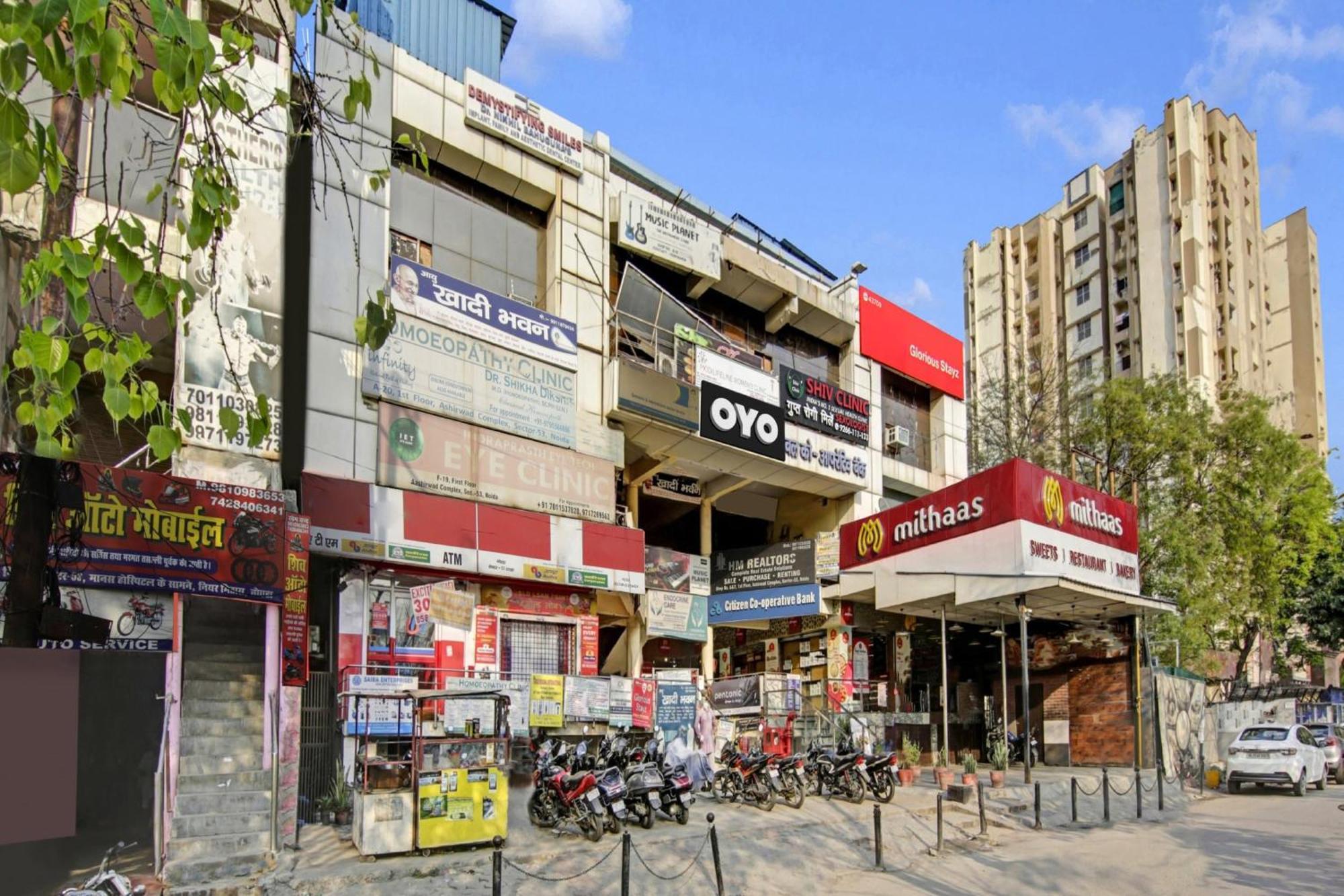 Hotel O Glorious Stayz Noida Exterior foto