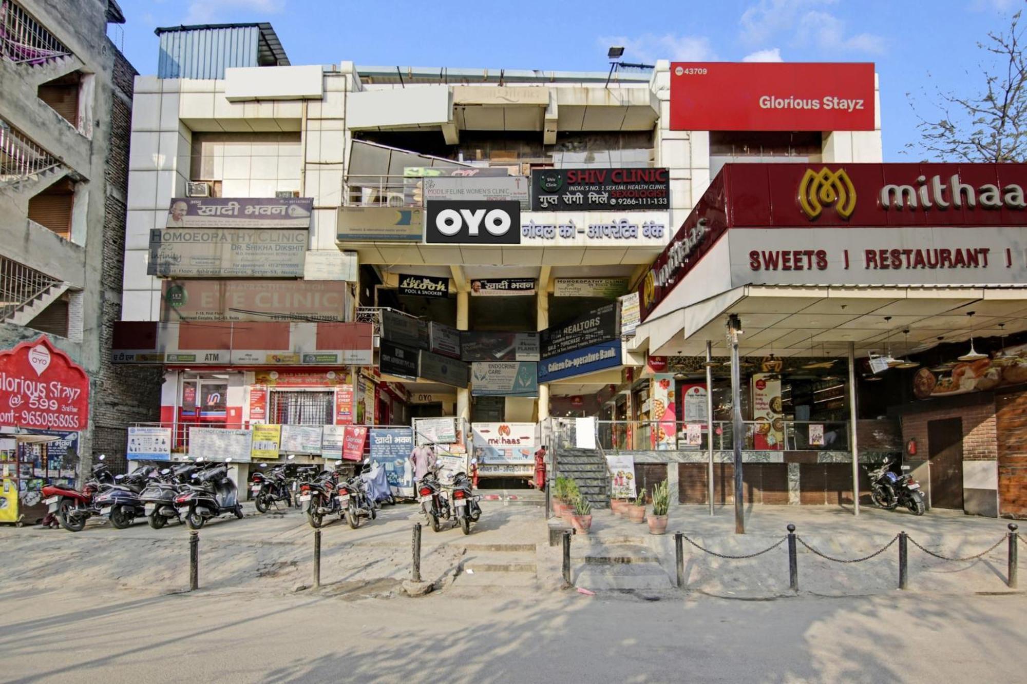 Hotel O Glorious Stayz Noida Exterior foto