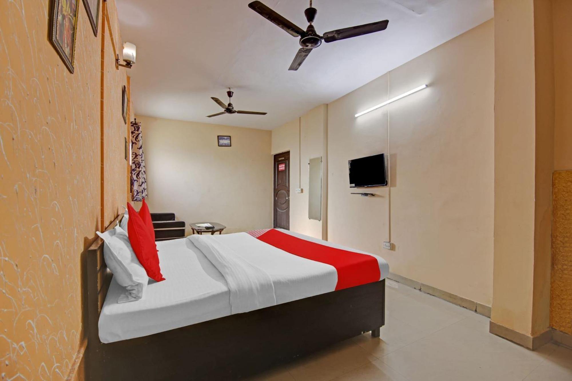 Hotel O Glorious Stayz Noida Exterior foto