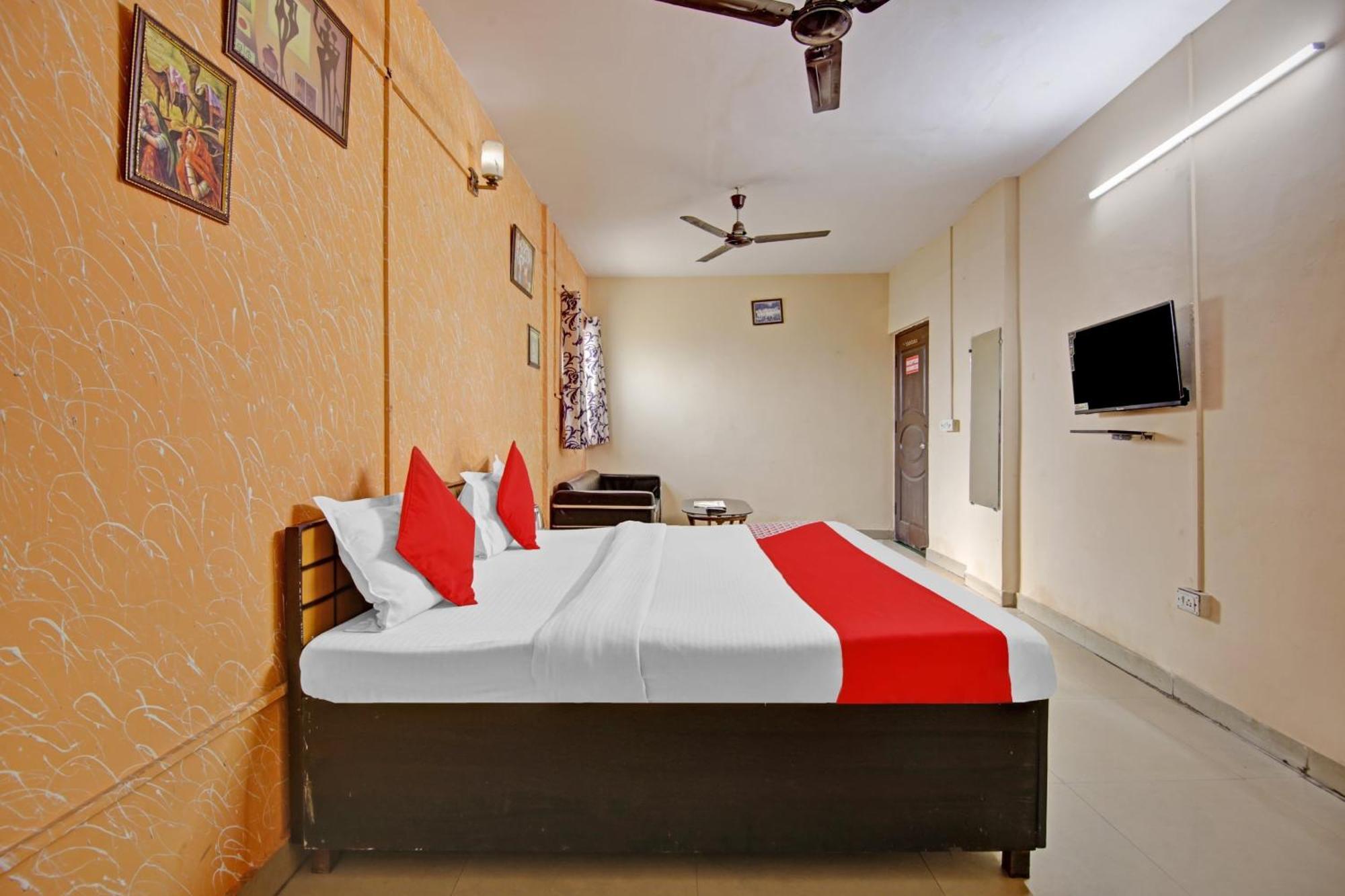 Hotel O Glorious Stayz Noida Exterior foto