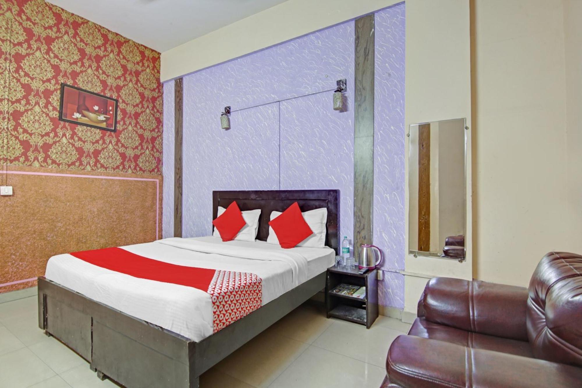 Hotel O Glorious Stayz Noida Exterior foto